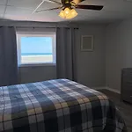 Affordable Beachfront Apartment With Balcony Sleeps 8