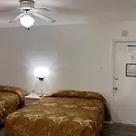 Riviera Resort & Suites