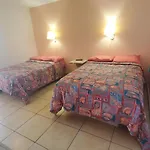 Caprice Motel - Wildwood