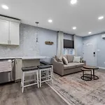140 E Burk Ave, Unit D