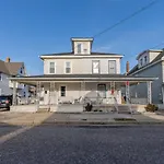 217 W Maple Ave