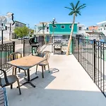 Mango Motel Wildwood Beach & Boardwalk