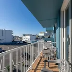 225 E Wildwood Ave, Unit 321