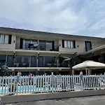 Paradise Inn