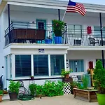 Hotel On Magnolia East \'Home\'