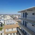 Newport Beach Resort