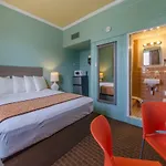 Dolphin Inn
