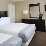 Aquarius Oceanfront Inn