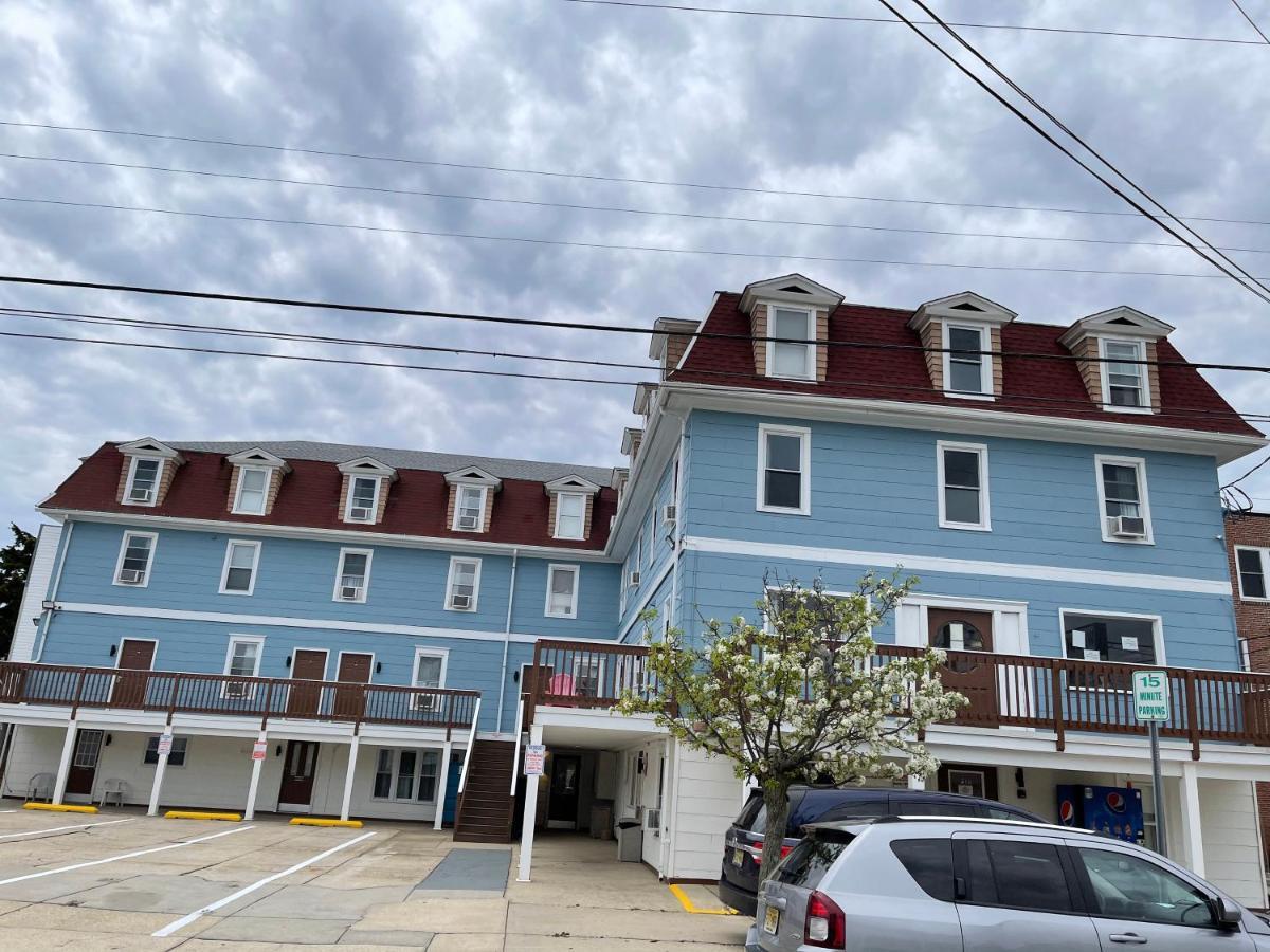 Motel Travelodge & Boardwalk 3*