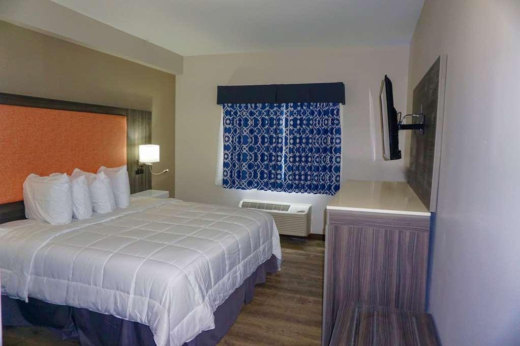 The Waves Hotel, Ascend Collection