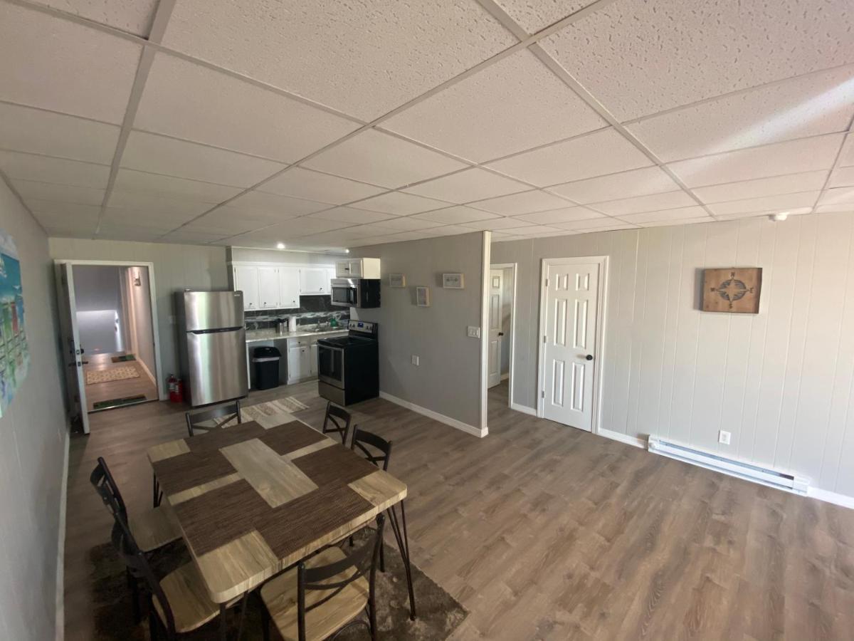 Affordable Beachfront With Balcony Sleeps 8 * Wildwood