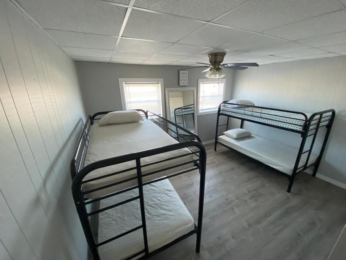 Affordable Beachfront With Balcony Sleeps 8