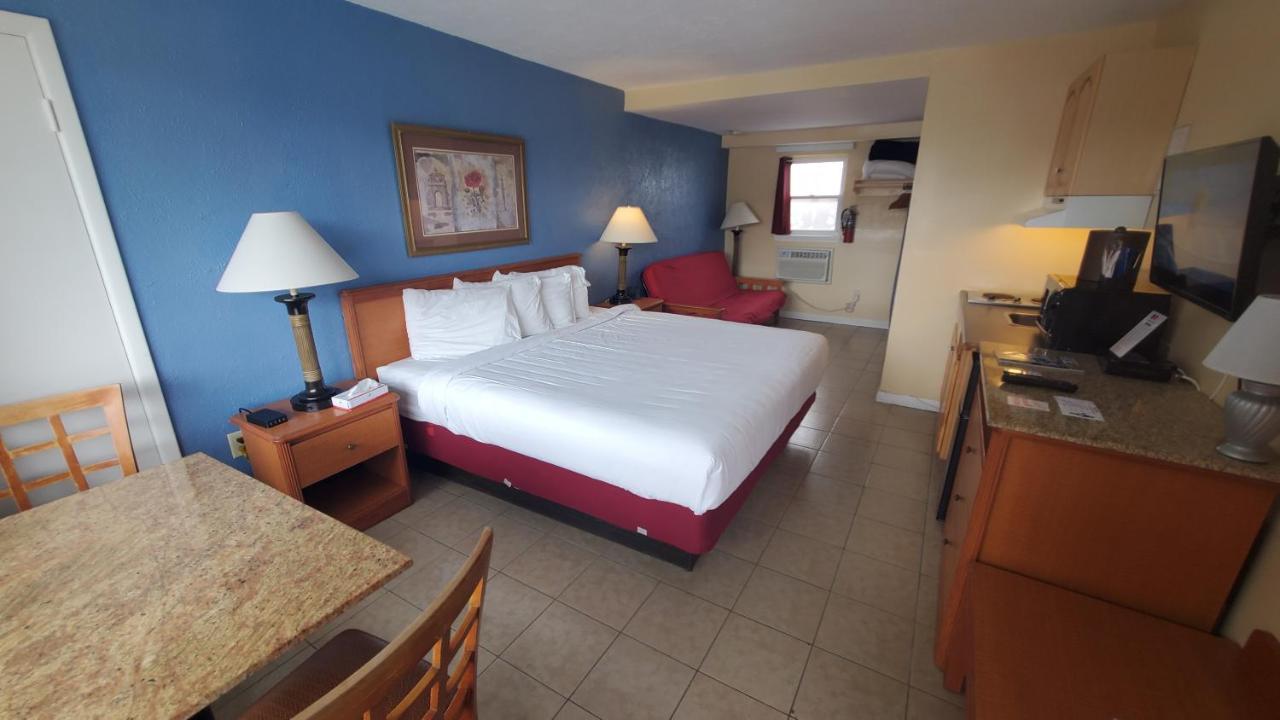 Sandbox Motel Wildwood