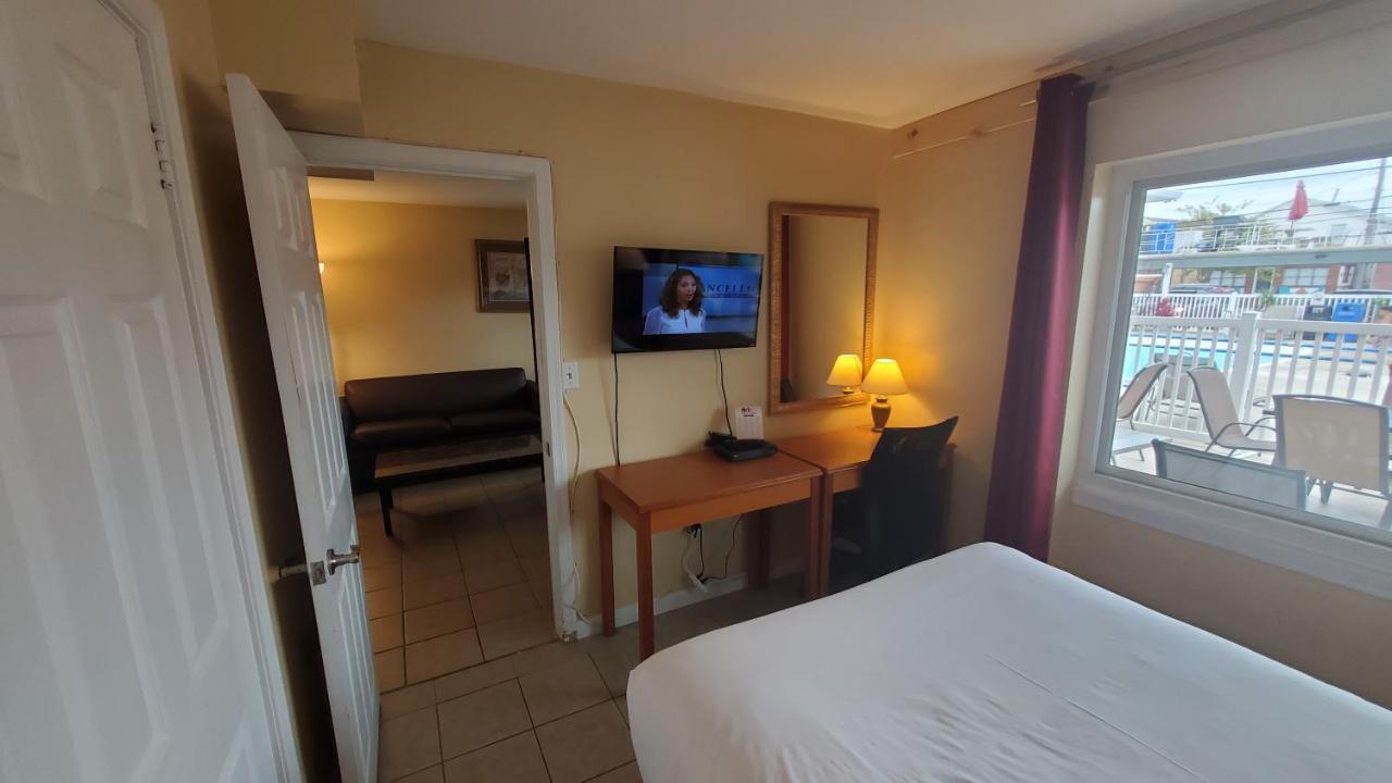 Sandbox Motel 3*