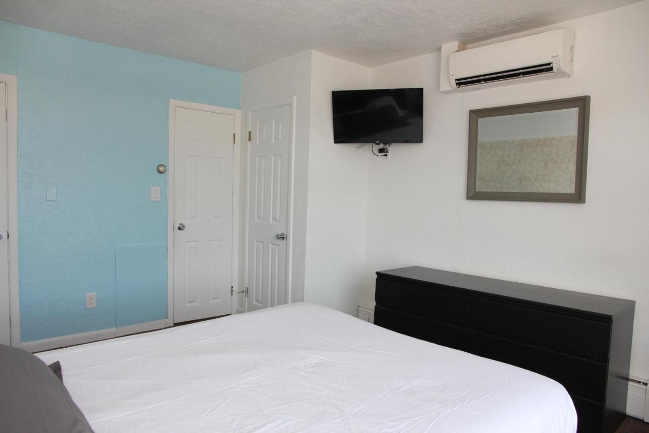 Pink Champagne Motel 3*
