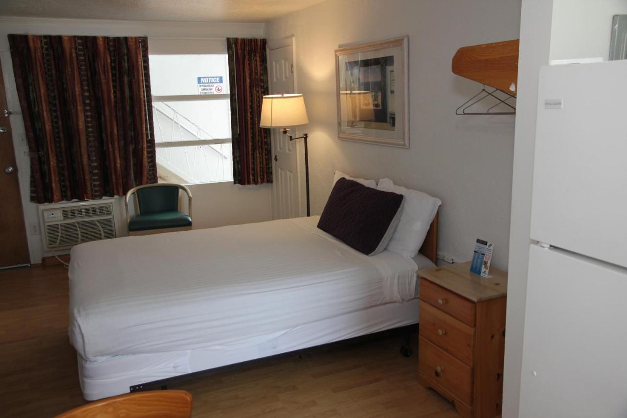 Pink Champagne 3* Wildwood