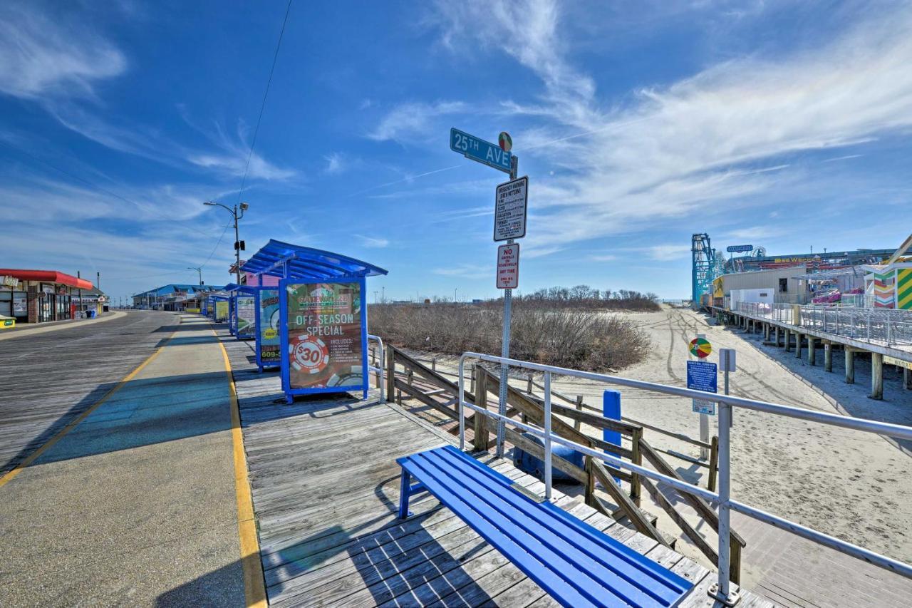 Welcoming About 1 Block To Beach! Apartment *