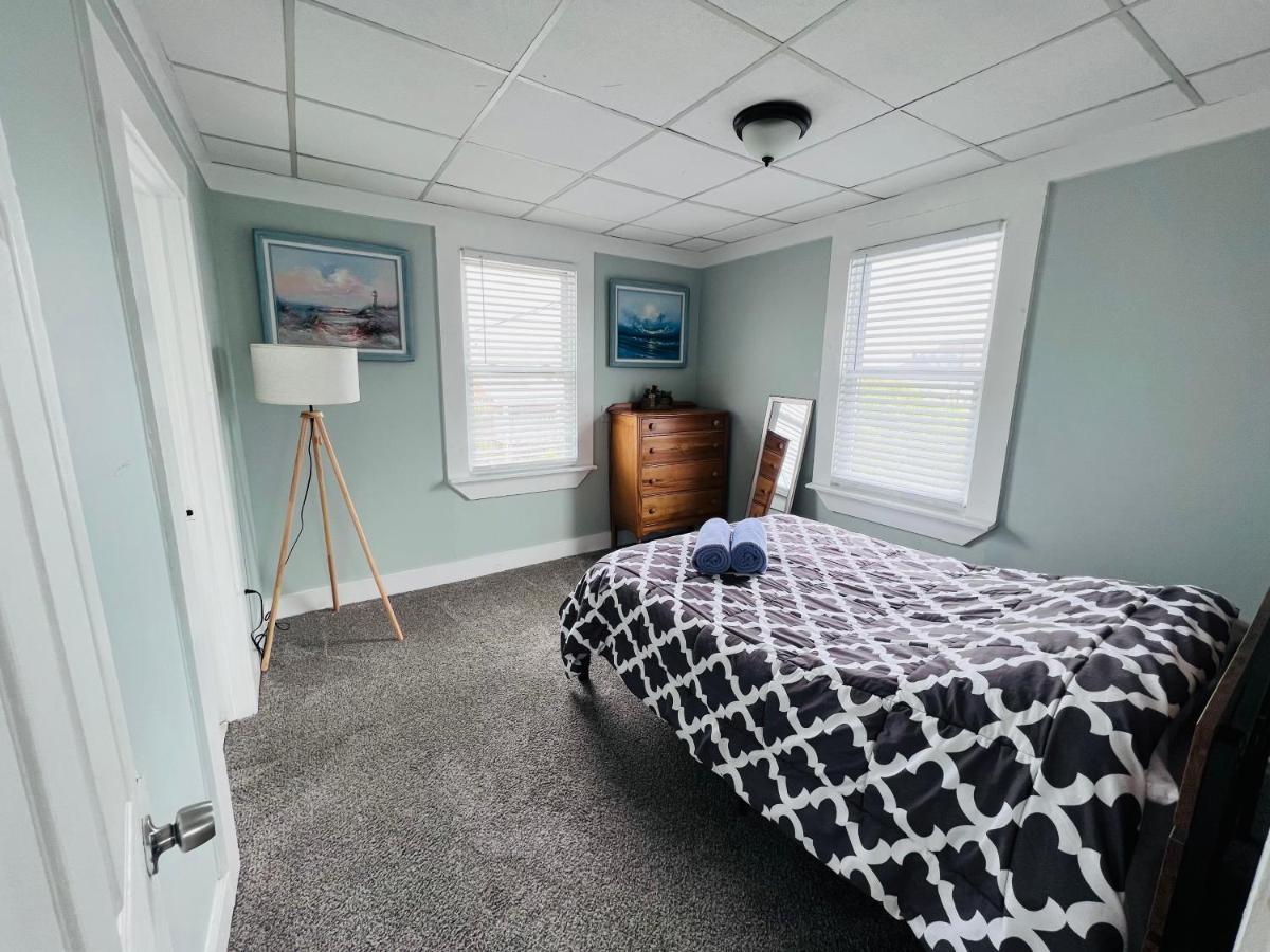 Entire Lovely 3 Bedroom, 2 Bathroom Apartment! 1 Block To The And Boardwalk! Wildwood
