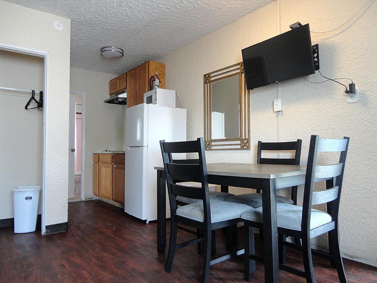 Bonito Motel 2*