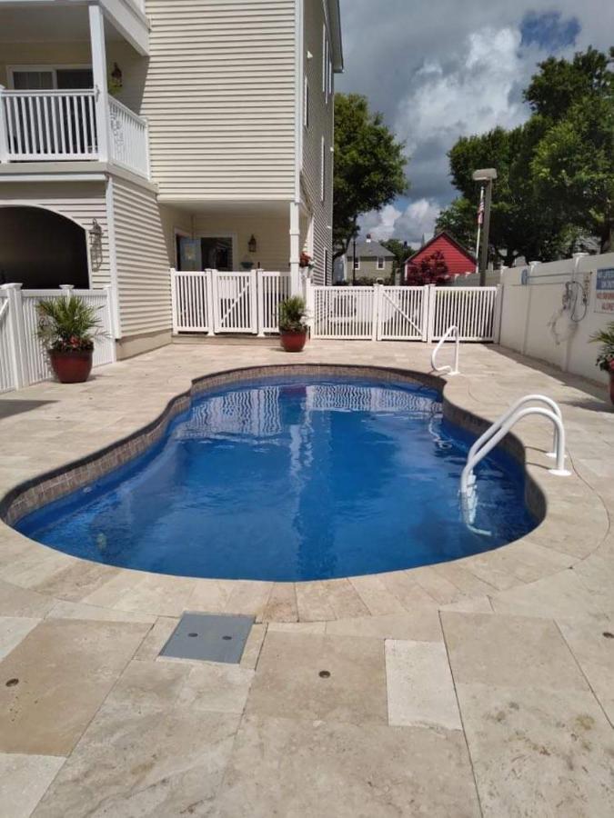 Holiday home Fountain Townhouse With Shared Pool Wildwood