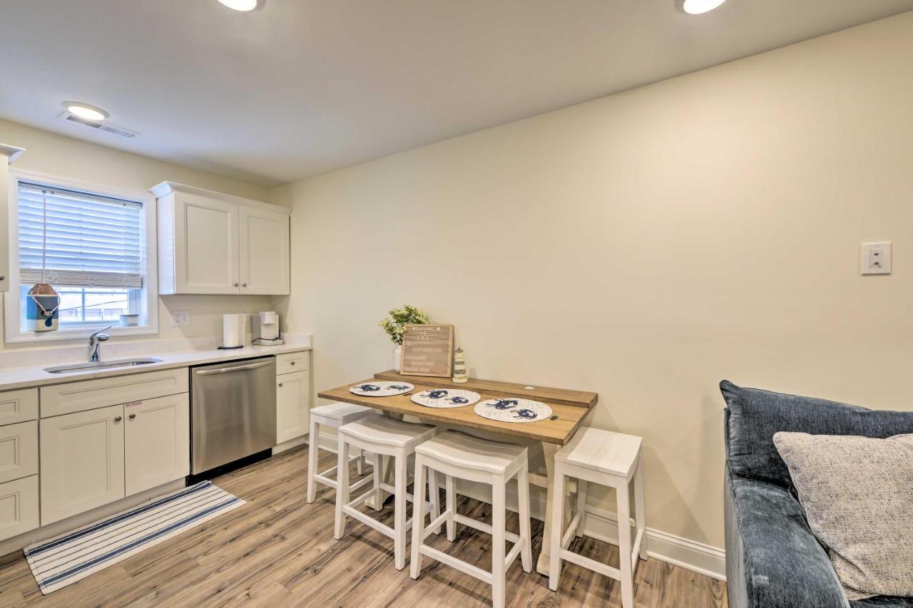 With Pool Access - Walk To Apartment