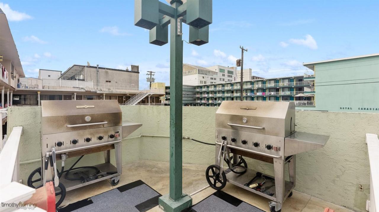 225 E Ave, Unit 321 *