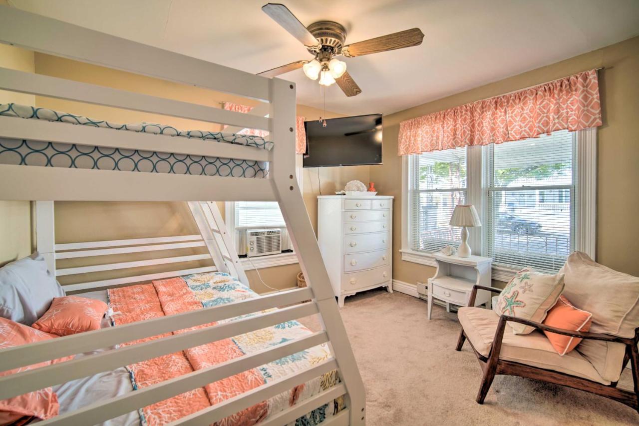 Nautical Apt - Walk To The Beach! Apartment *