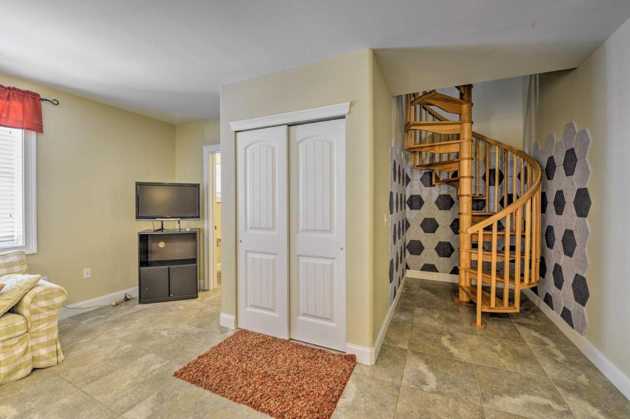 Spacious Townhome With Covered Balcony * Wildwood