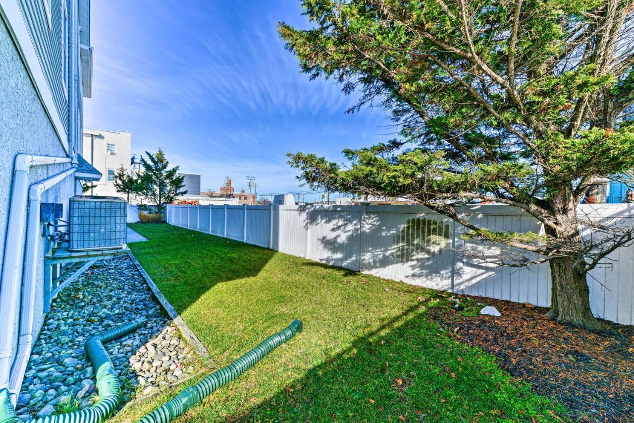 Walk To And Water Parks! Apartment