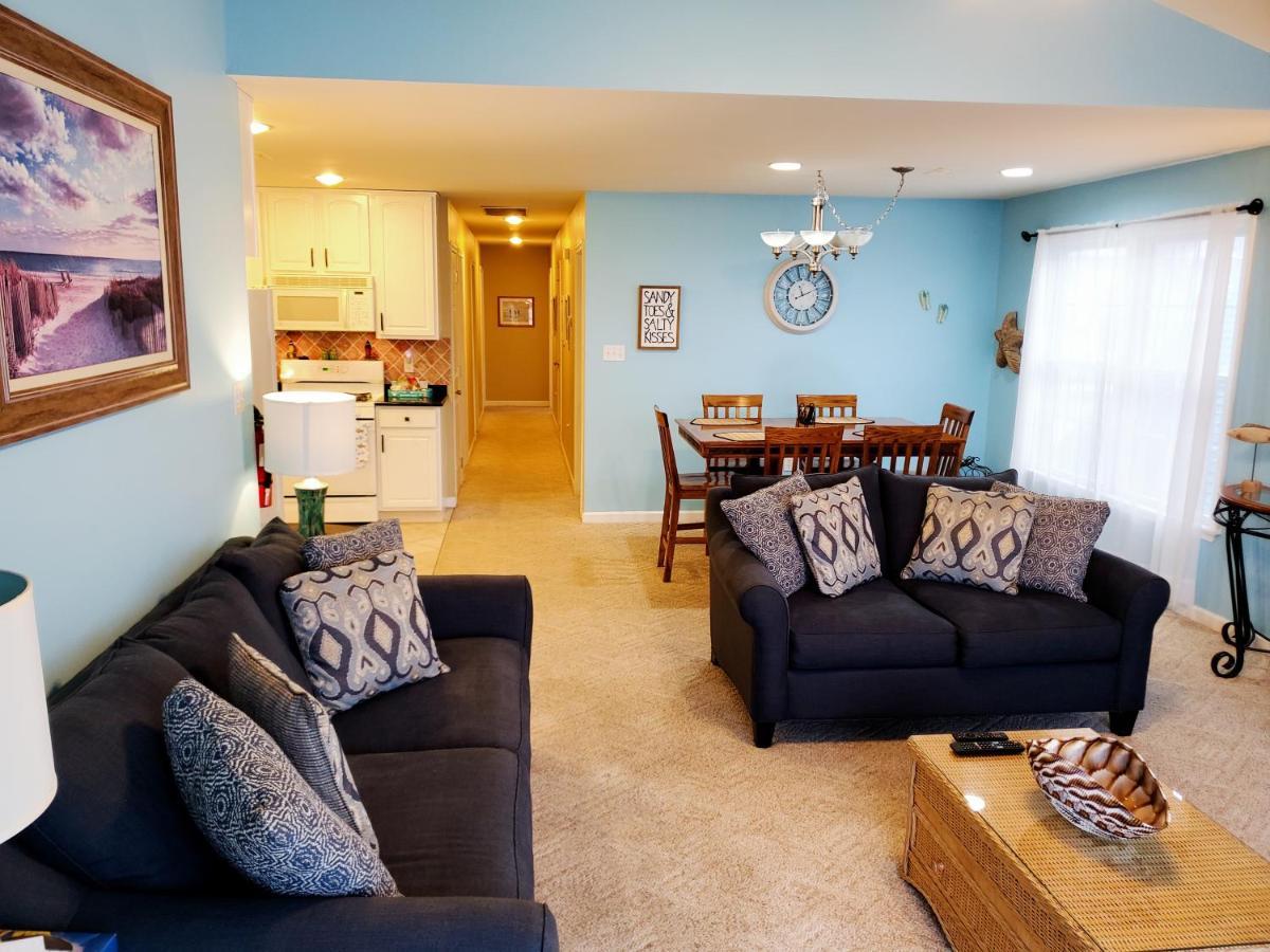 Ocean View Family Condo: Block Retreat Wildwood