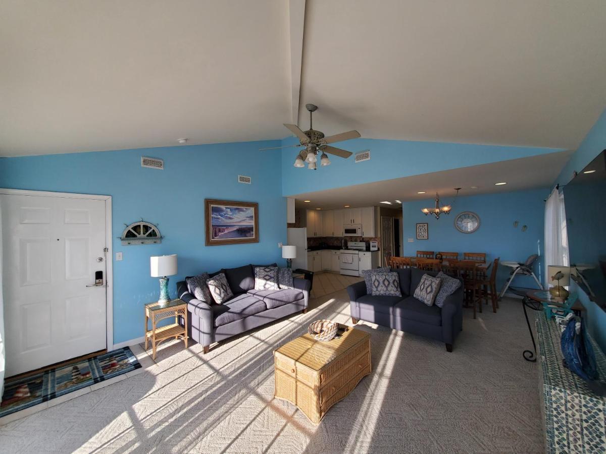 Ocean View Family Condo: Block Retreat *
