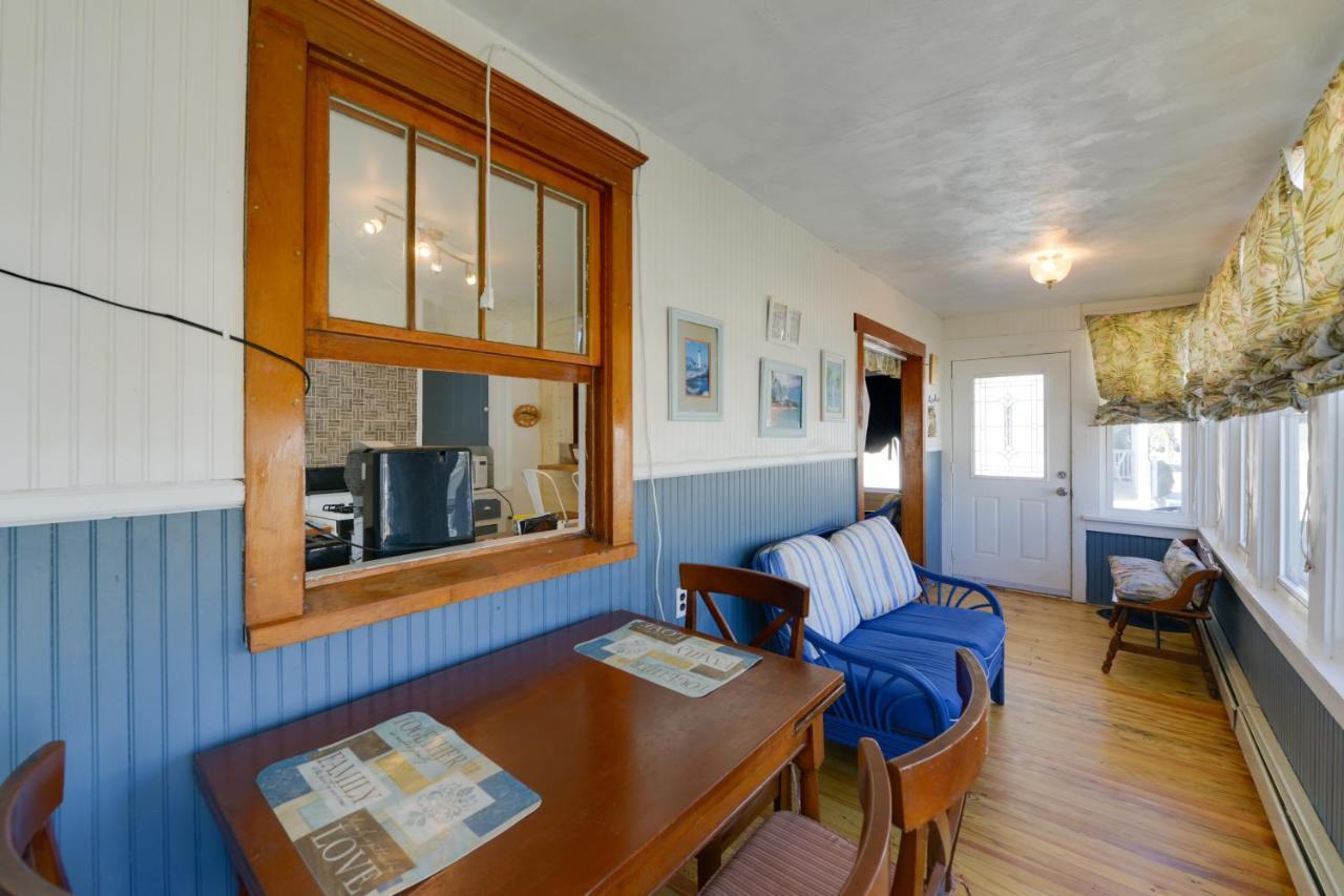 Apartment - Porch And Enclosed Sunroom! *