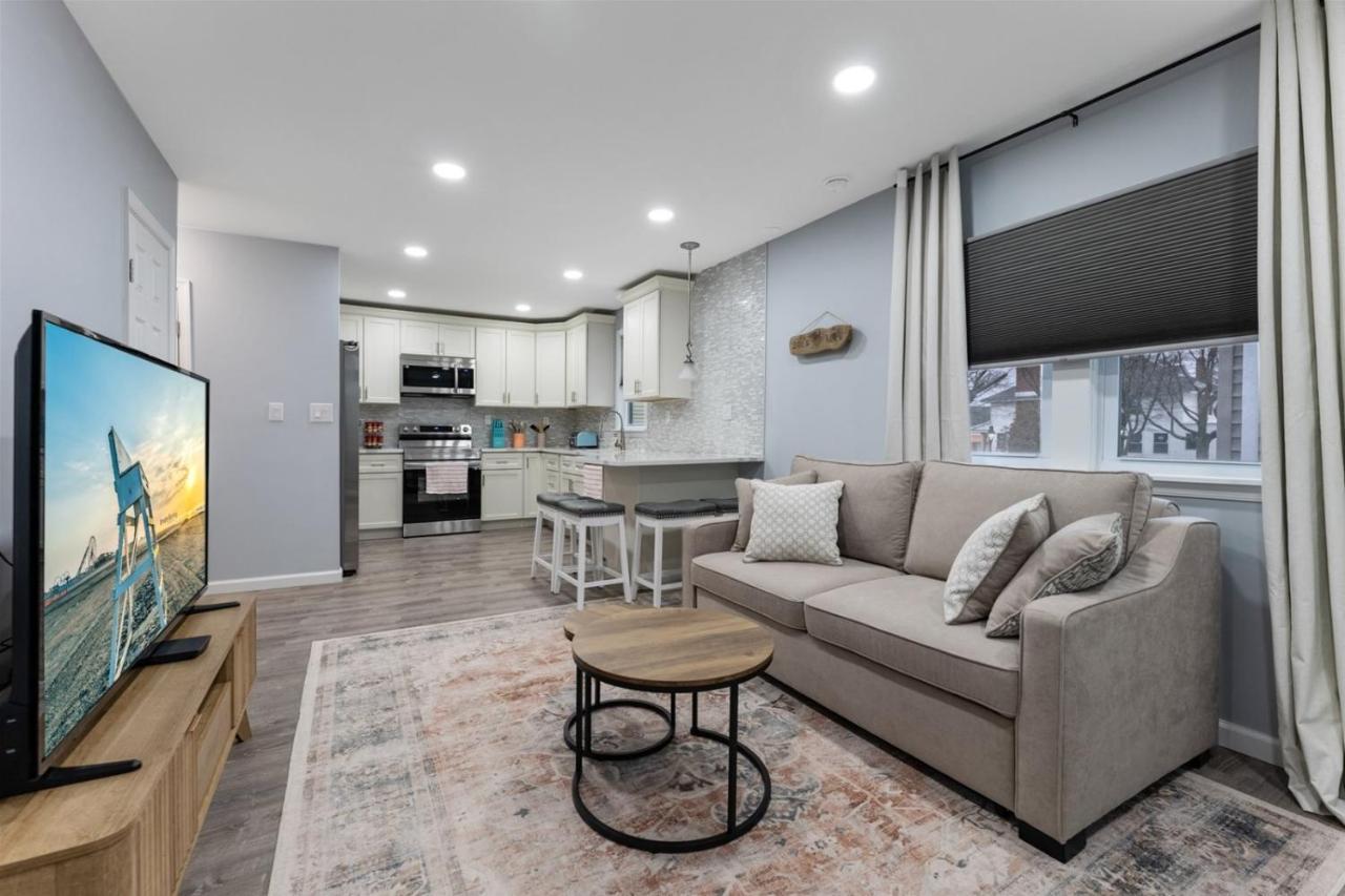 140 E Burk Ave, Unit D *