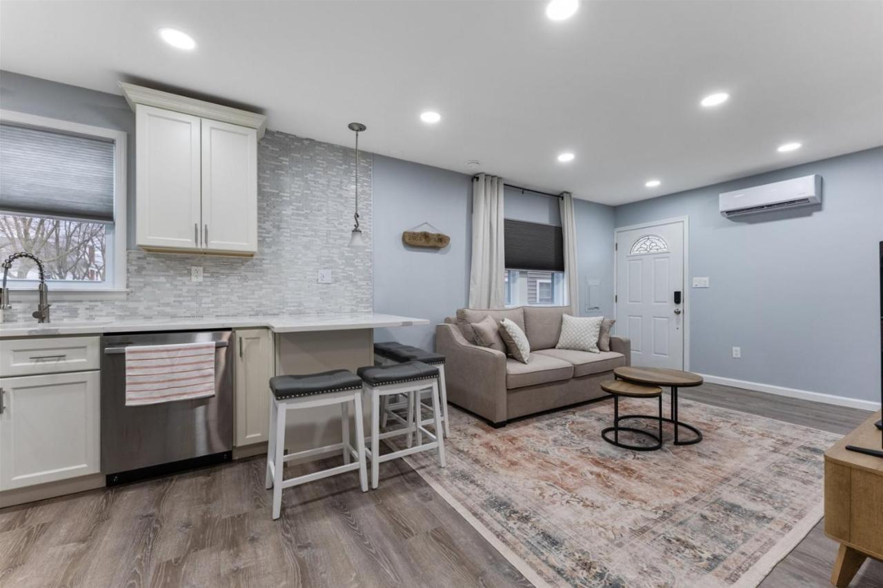 140 E Burk Ave, Unit D * Wildwood
