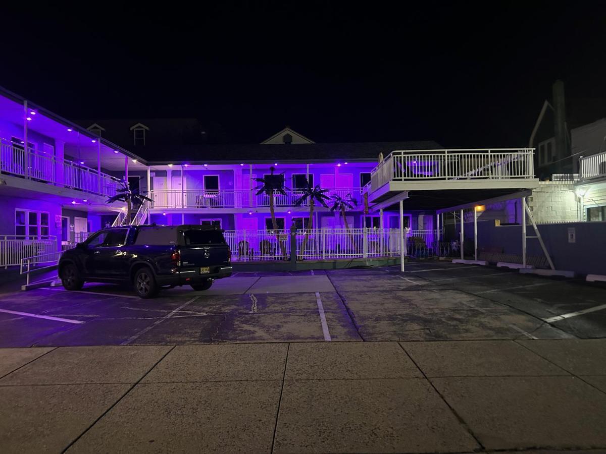 Motel Twilight