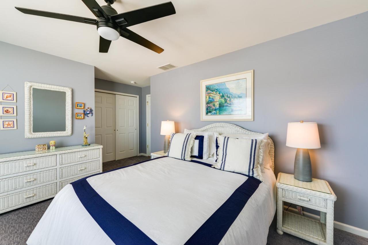 Apartment With Deck Walk To And Convention Center! *