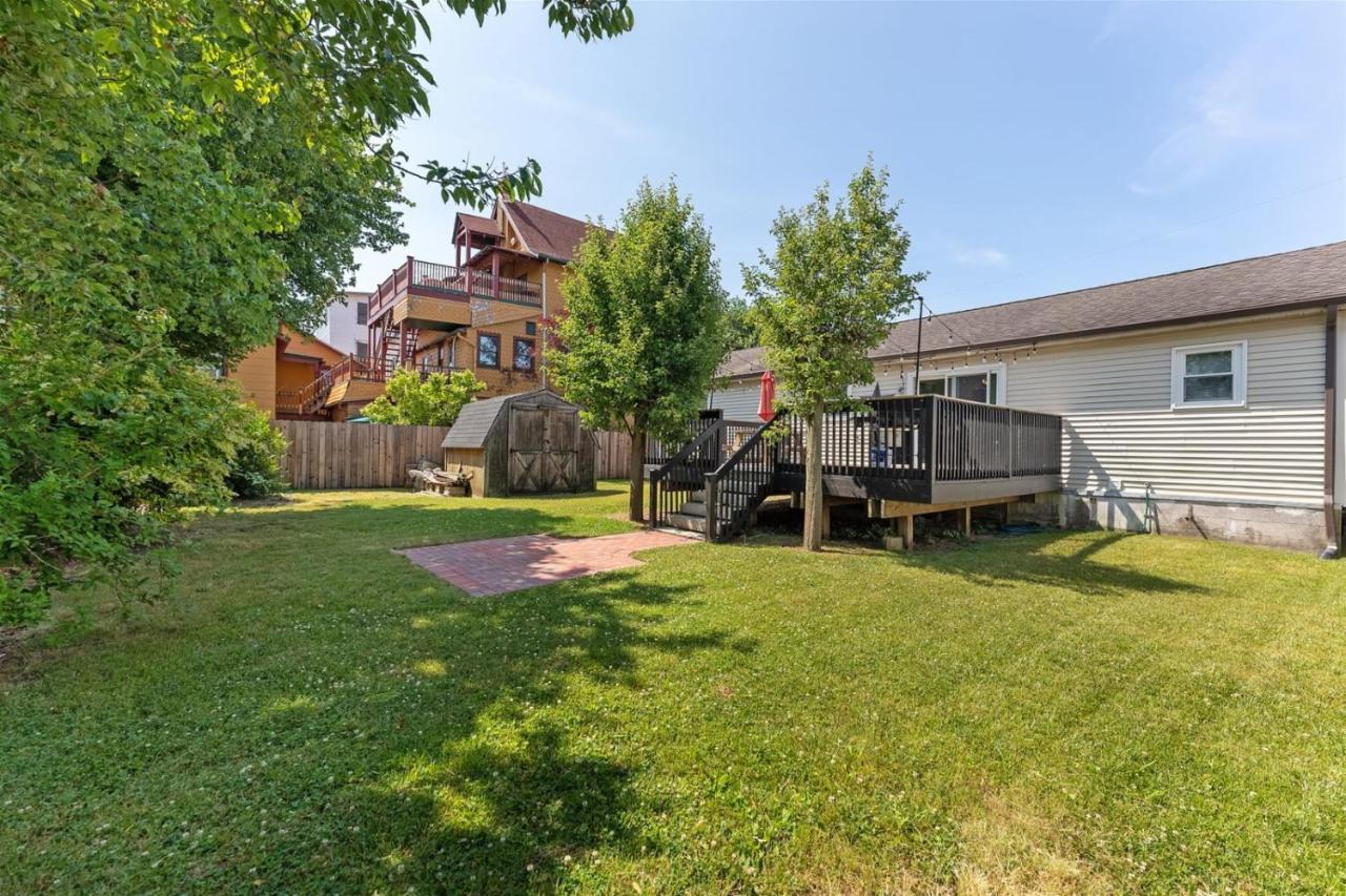Apartment 205 E Magnolia Ave