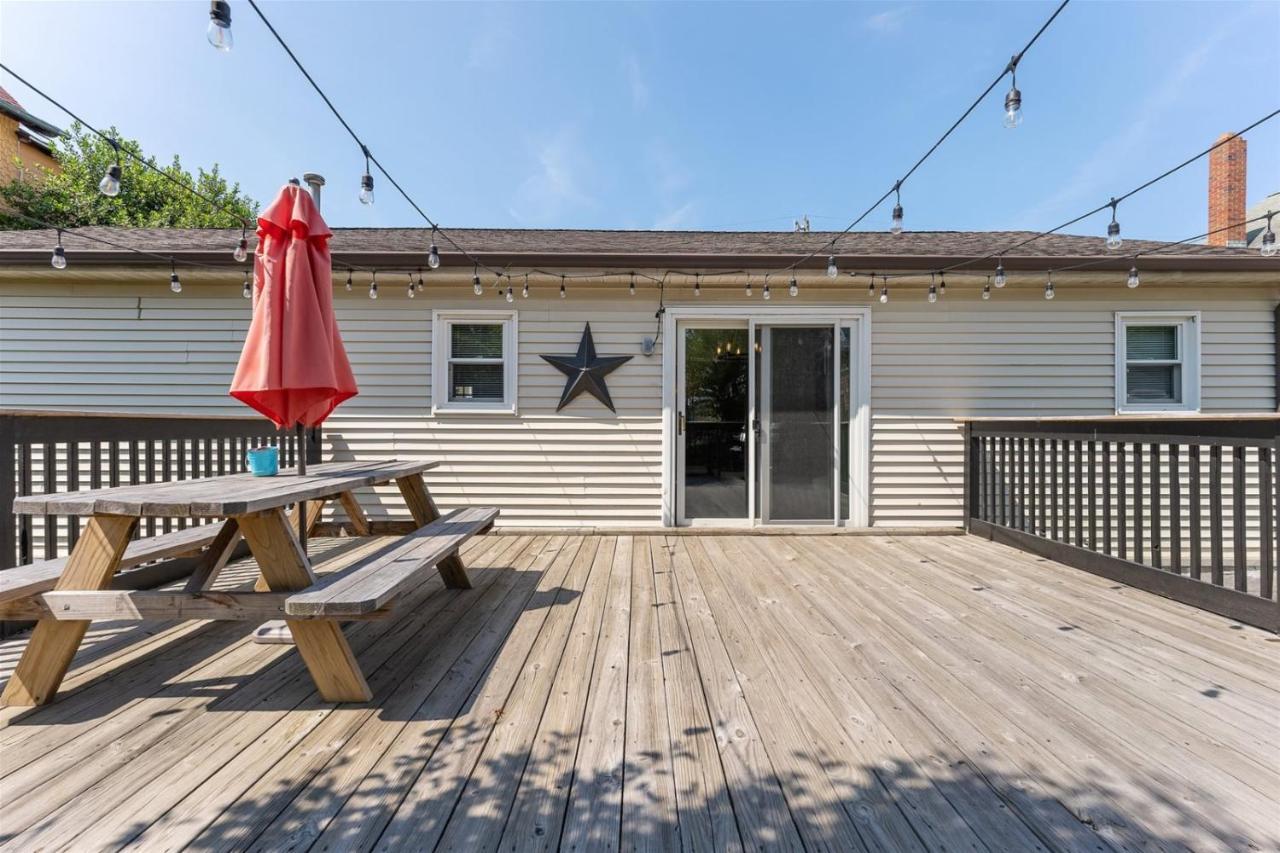 Apartment 205 E Magnolia Ave *