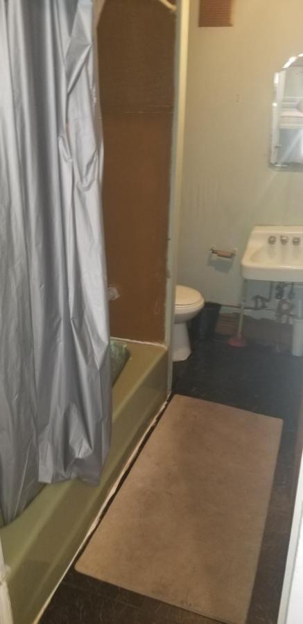 Armani Manor Rustic Unit 2 Apartment Wildwood