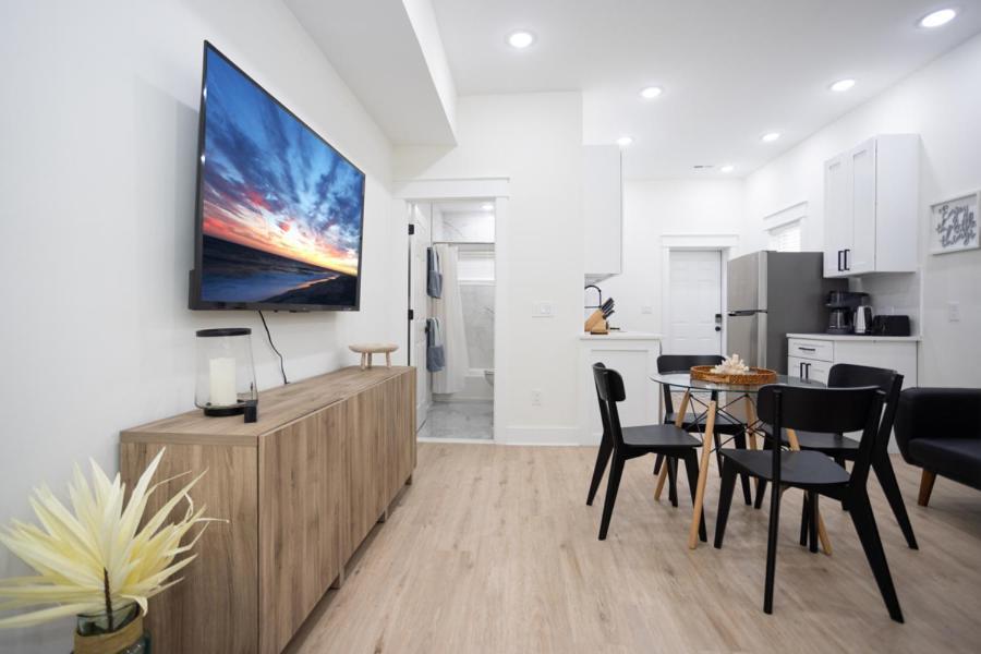 Fully Renovated 2 Bdr ,short Walk To The