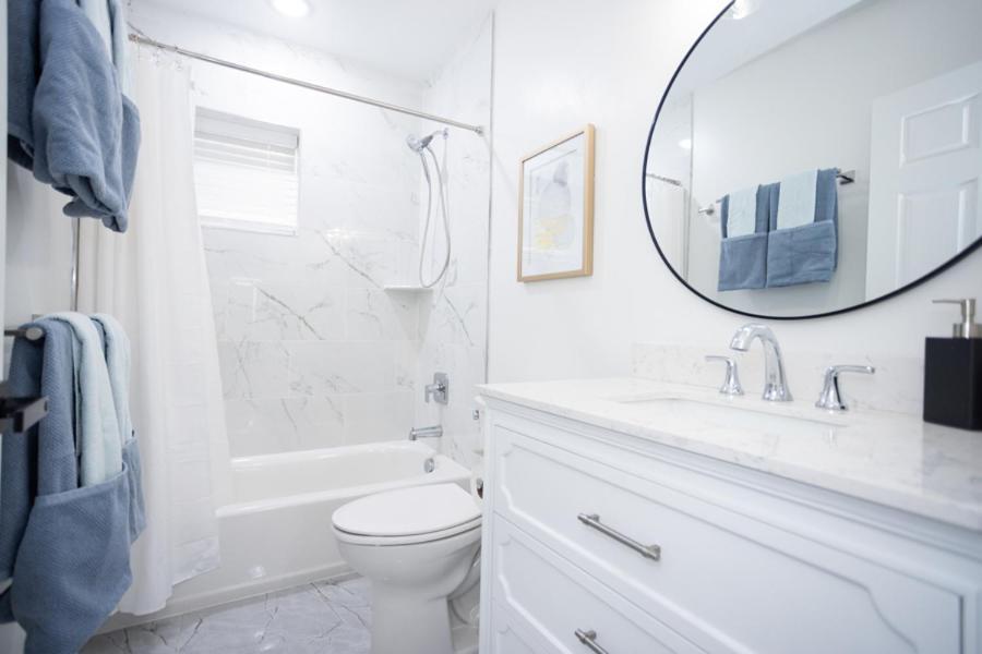 Fully Renovated 2 Bdr ,short Walk To The