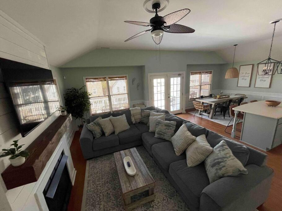 Fabulous 4br Only 1.5 Blocks To The Beach! Wildwood