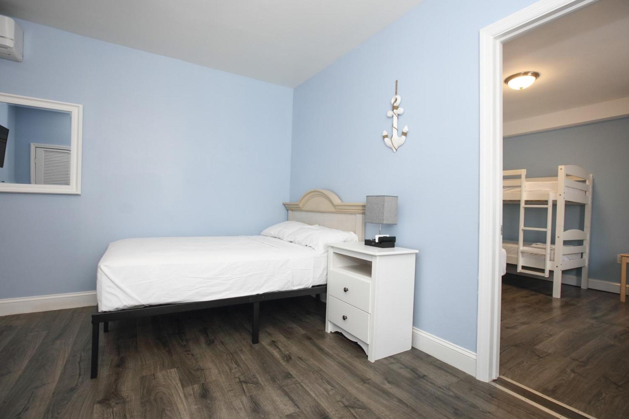 Garfield House Aparthotel