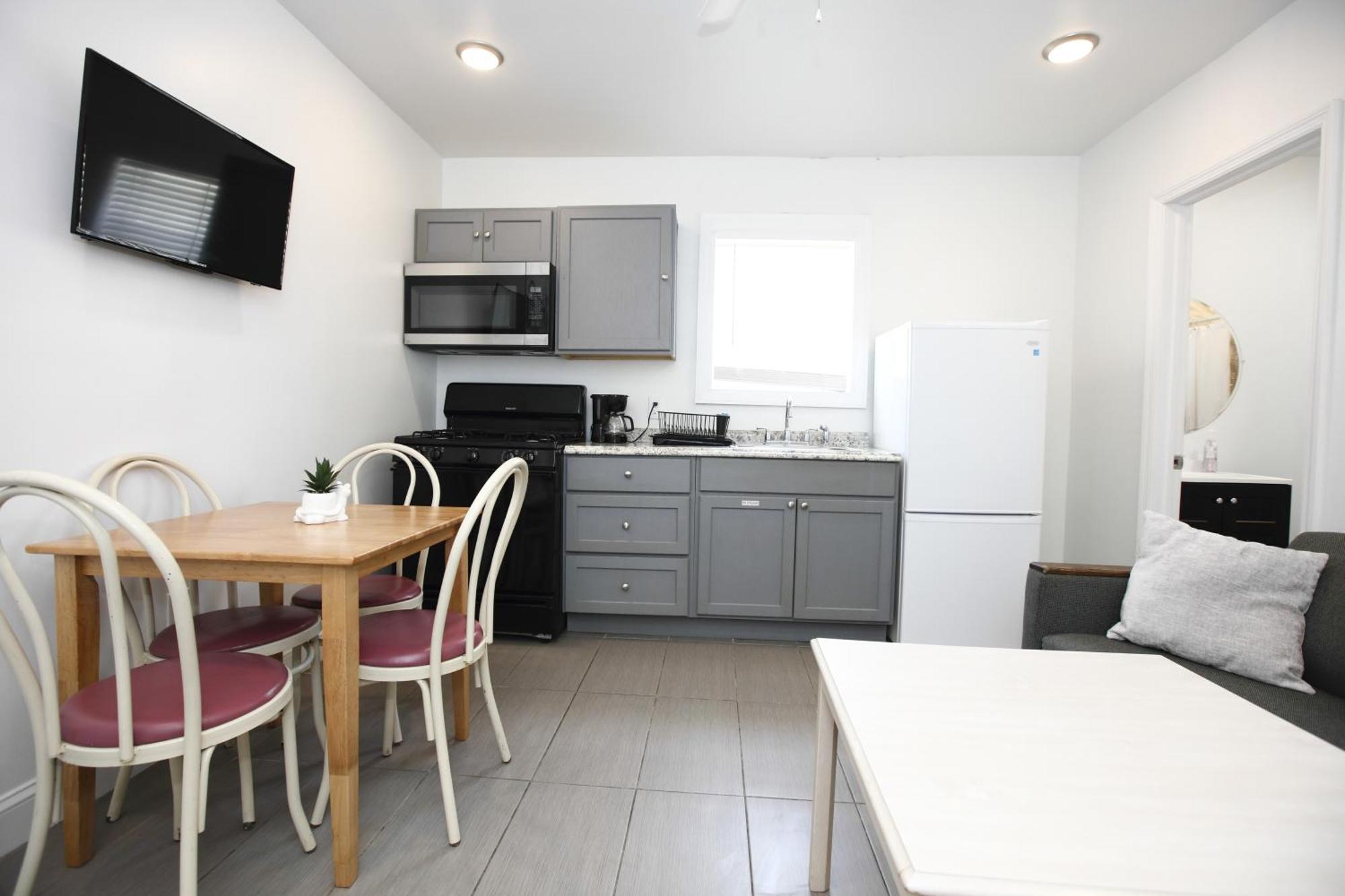 Aparthotel Garfield House 2*