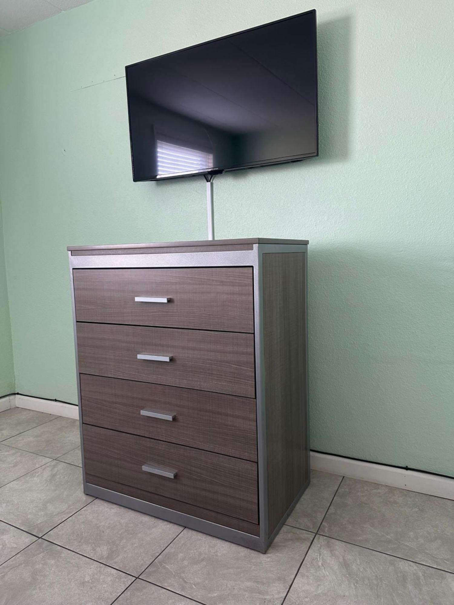 Motel Royal Canadian 3*