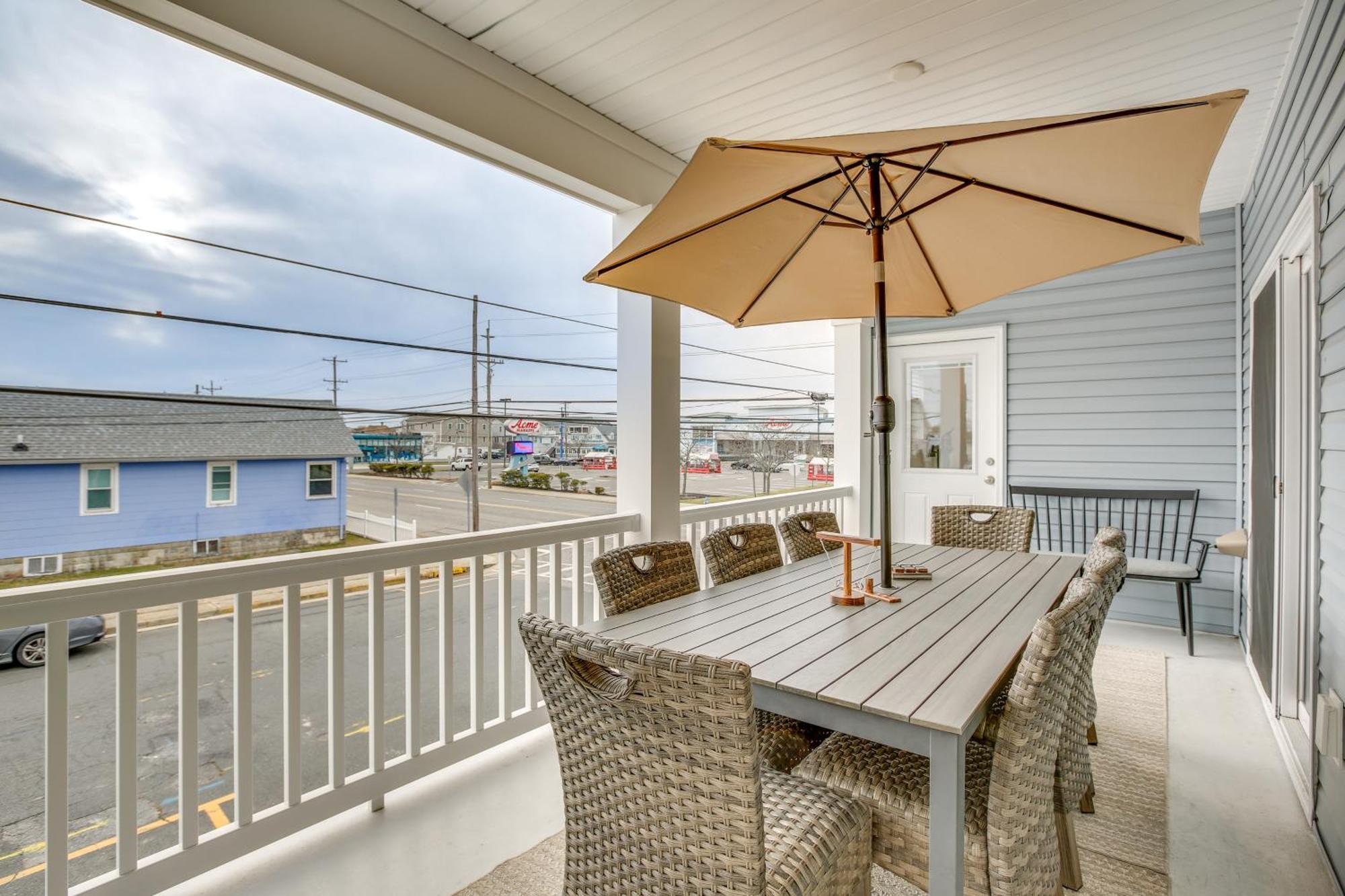 Holiday home The Kraken Townhome Half Mi To Beach!