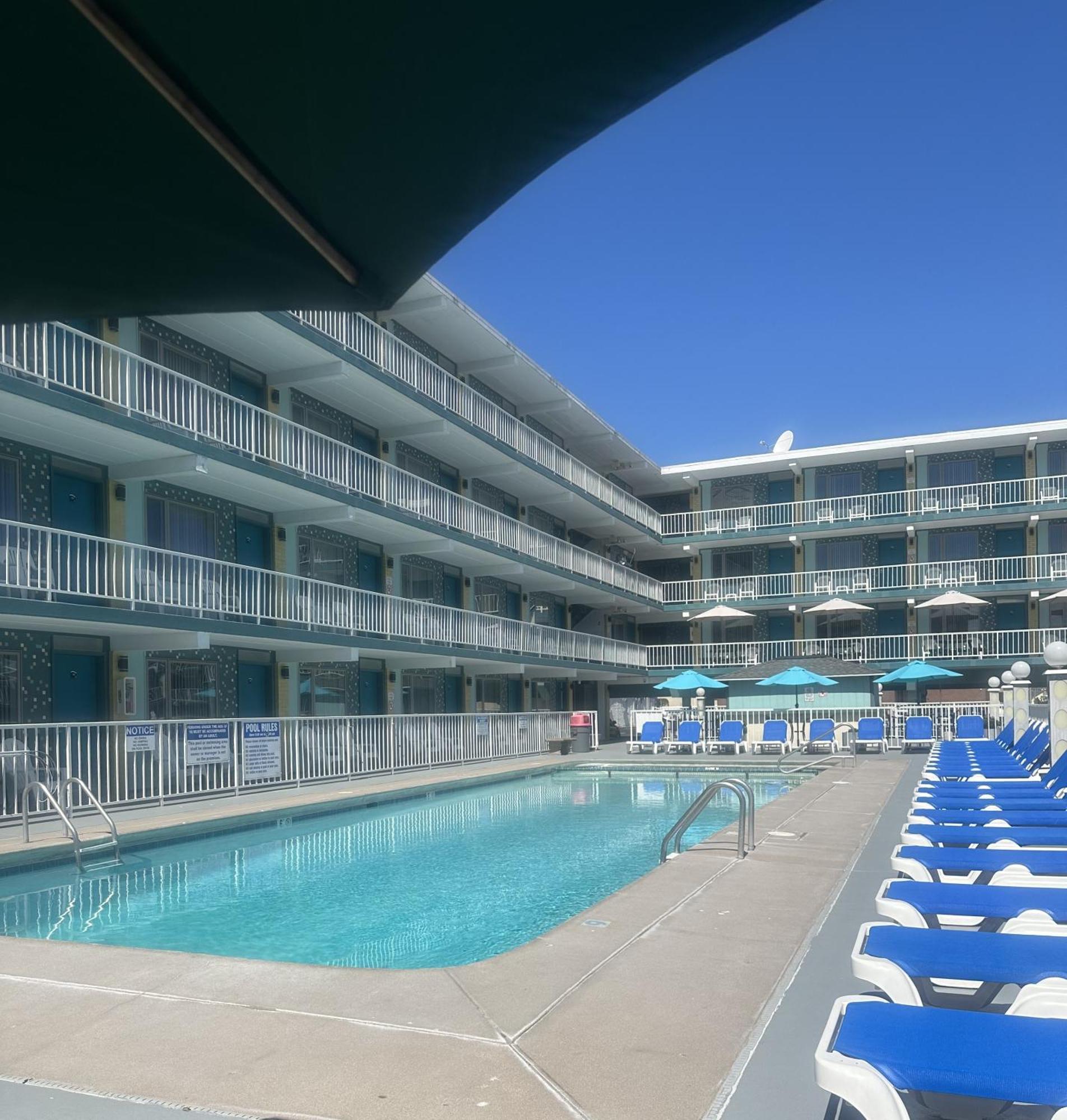 Motel Royal Canadian 3*