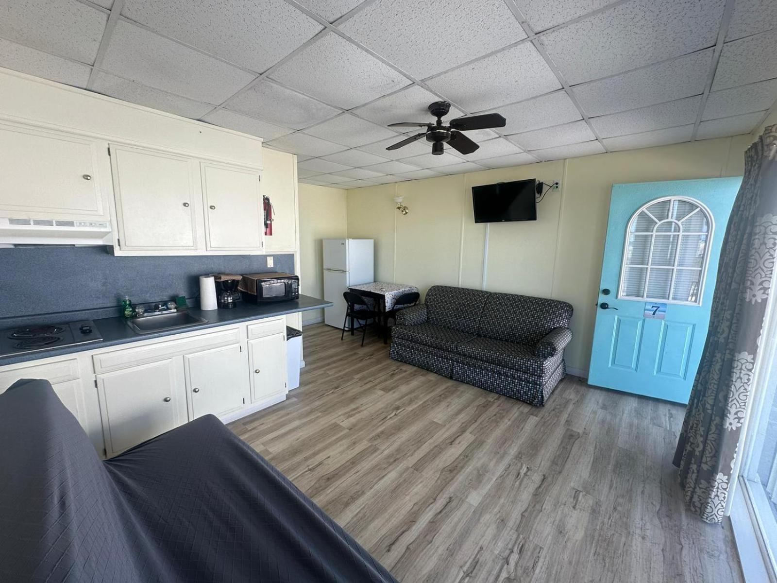 Searay - * Wildwood