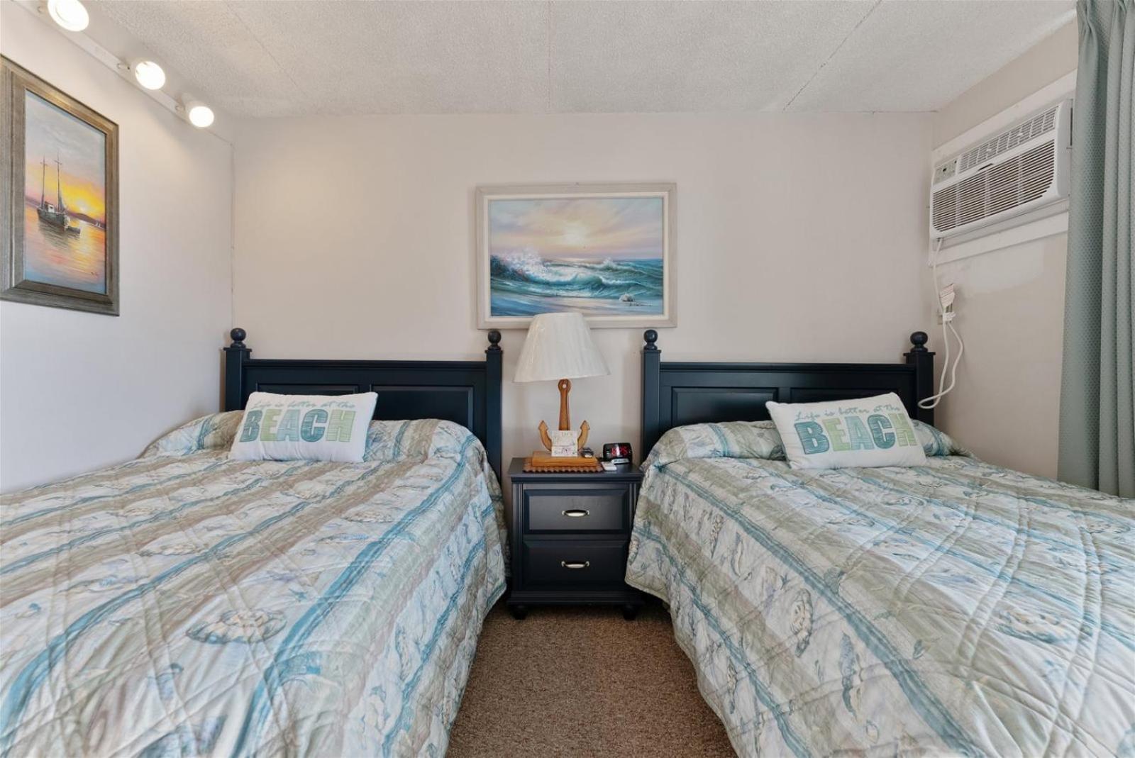225 E Ave, Unit 321 Holiday home