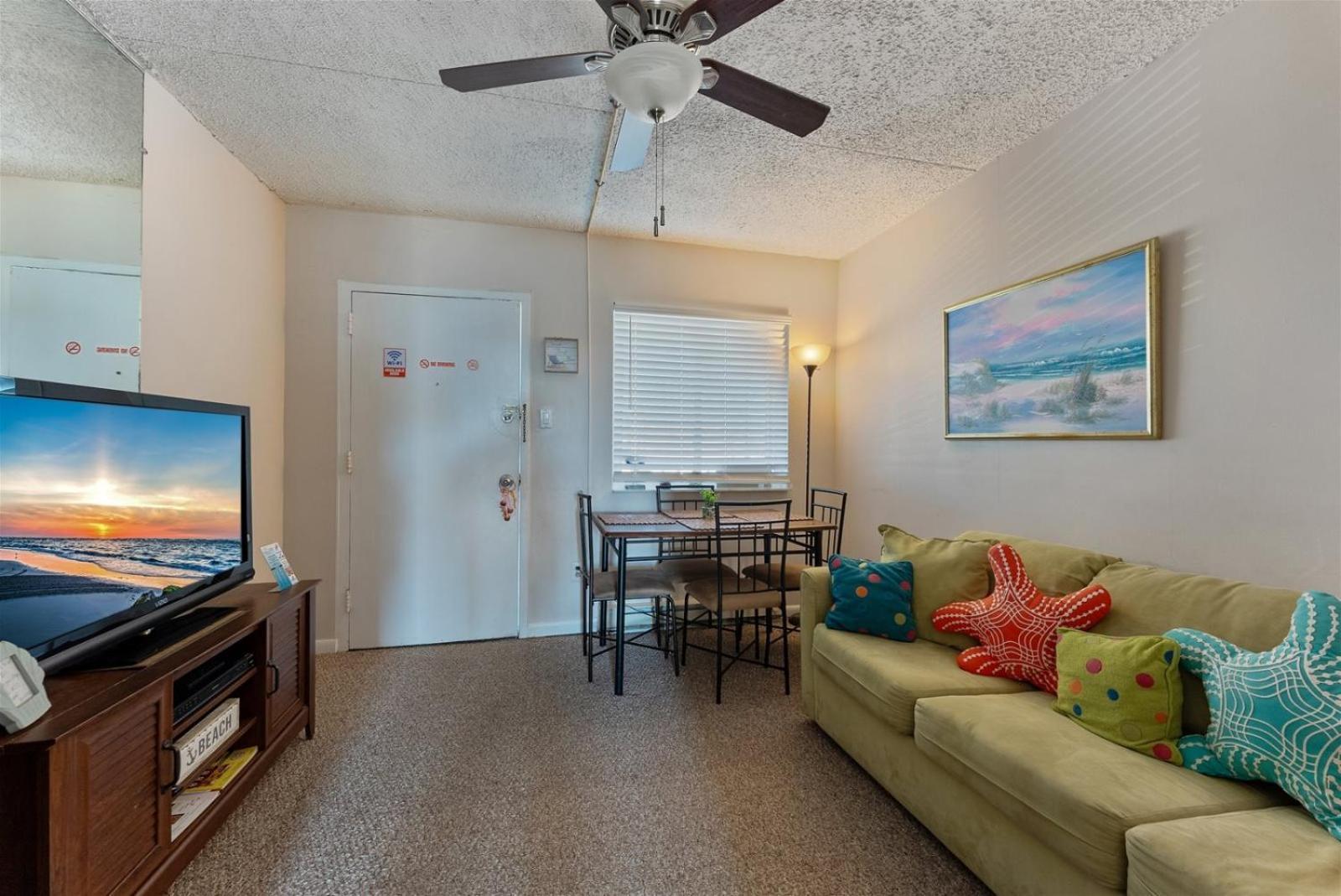 225 E Ave, Unit 321